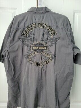 2 Pocket Short Sleeve Shirt.
